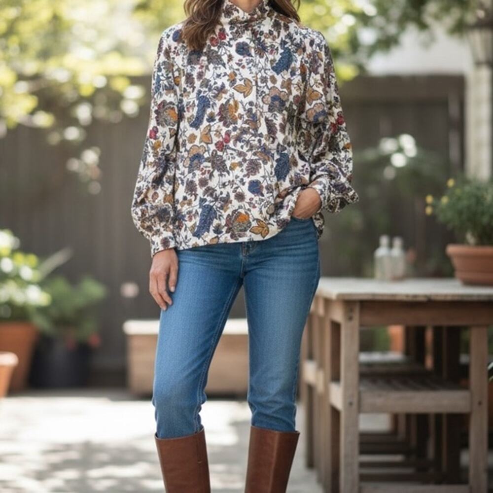Women's Floral Mock-Neck Blouse in Cream Multi